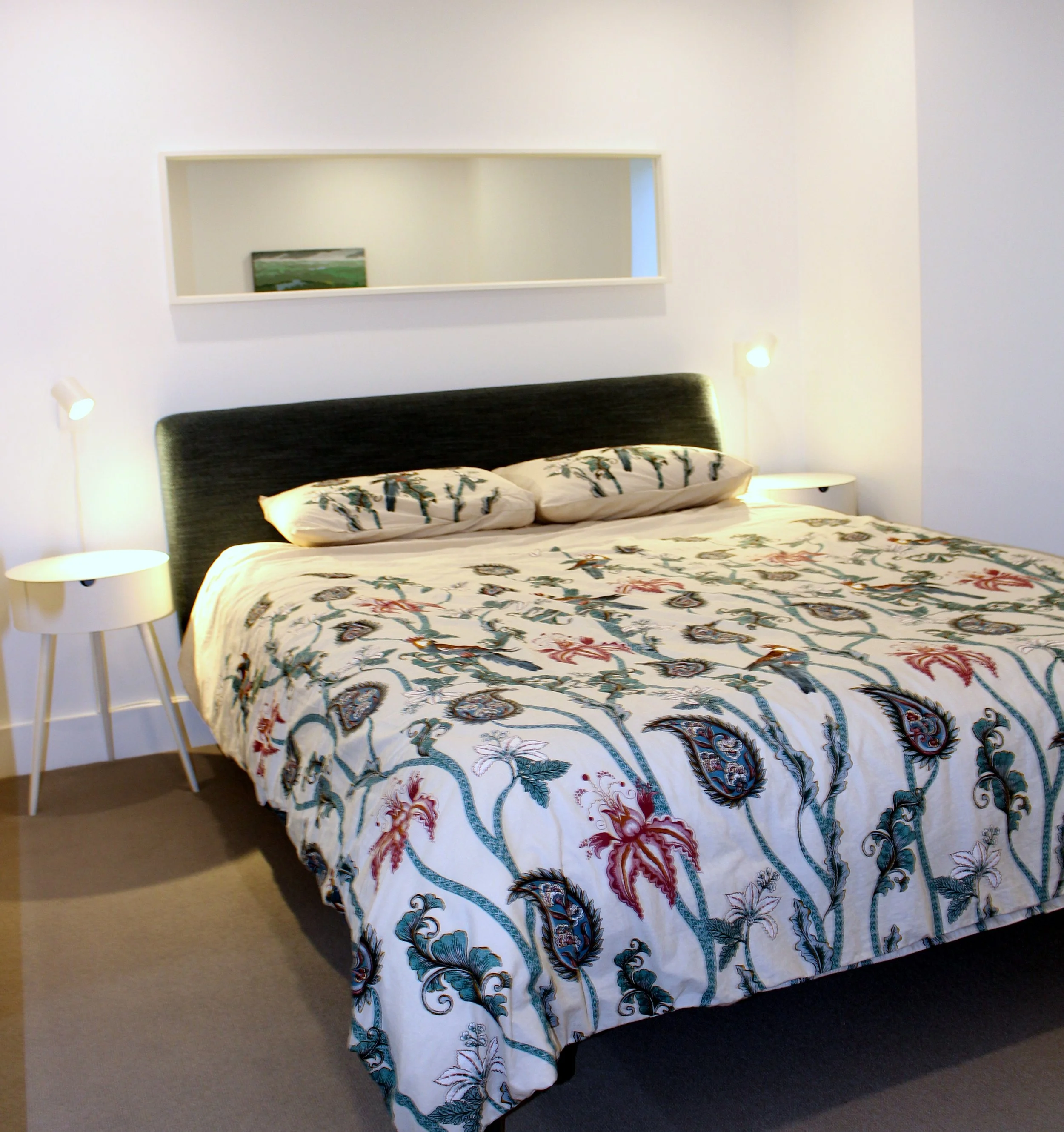 guest room 1.JPG