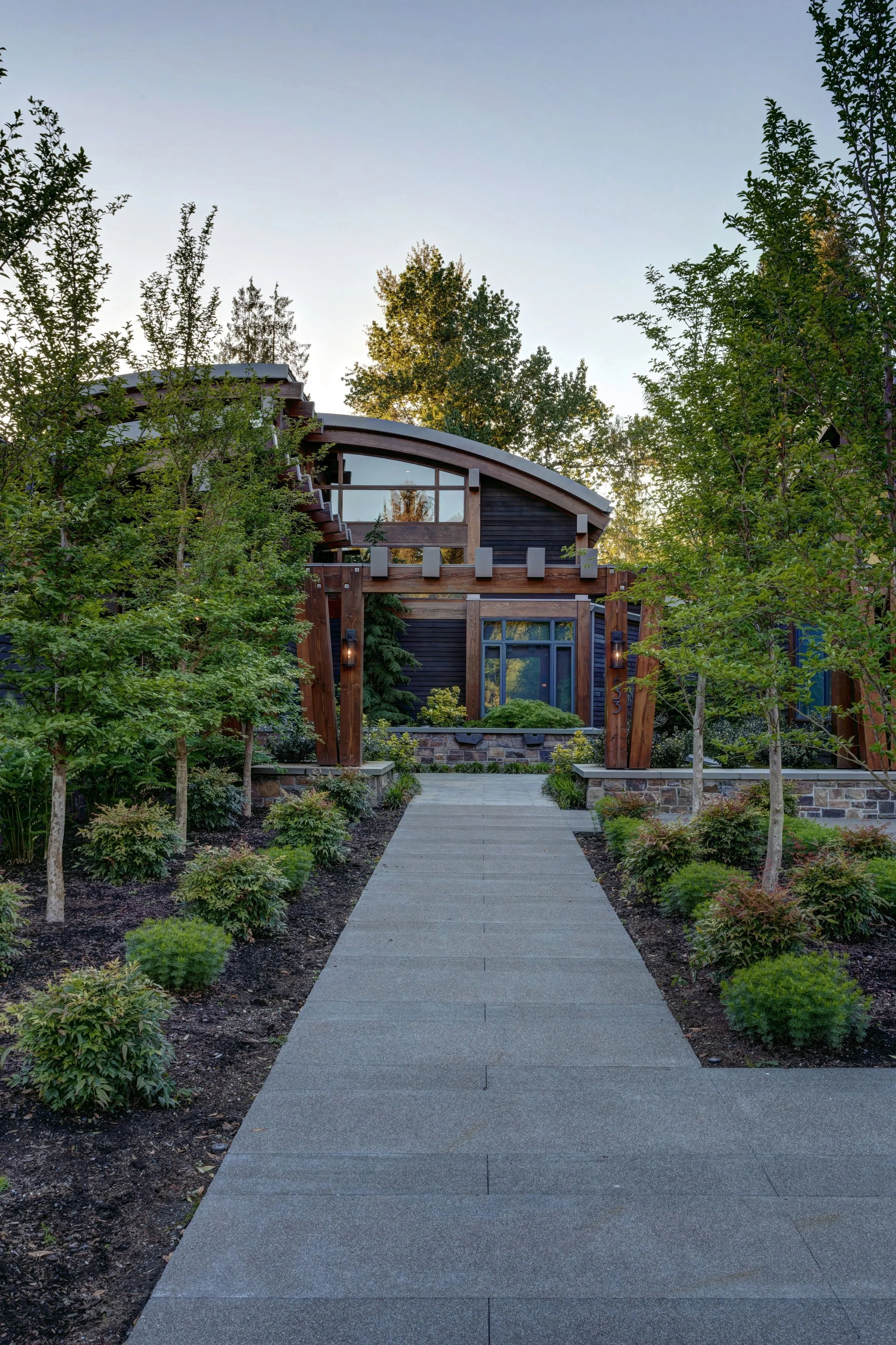 SYRE ENTRY FROM DRIVE.jpeg