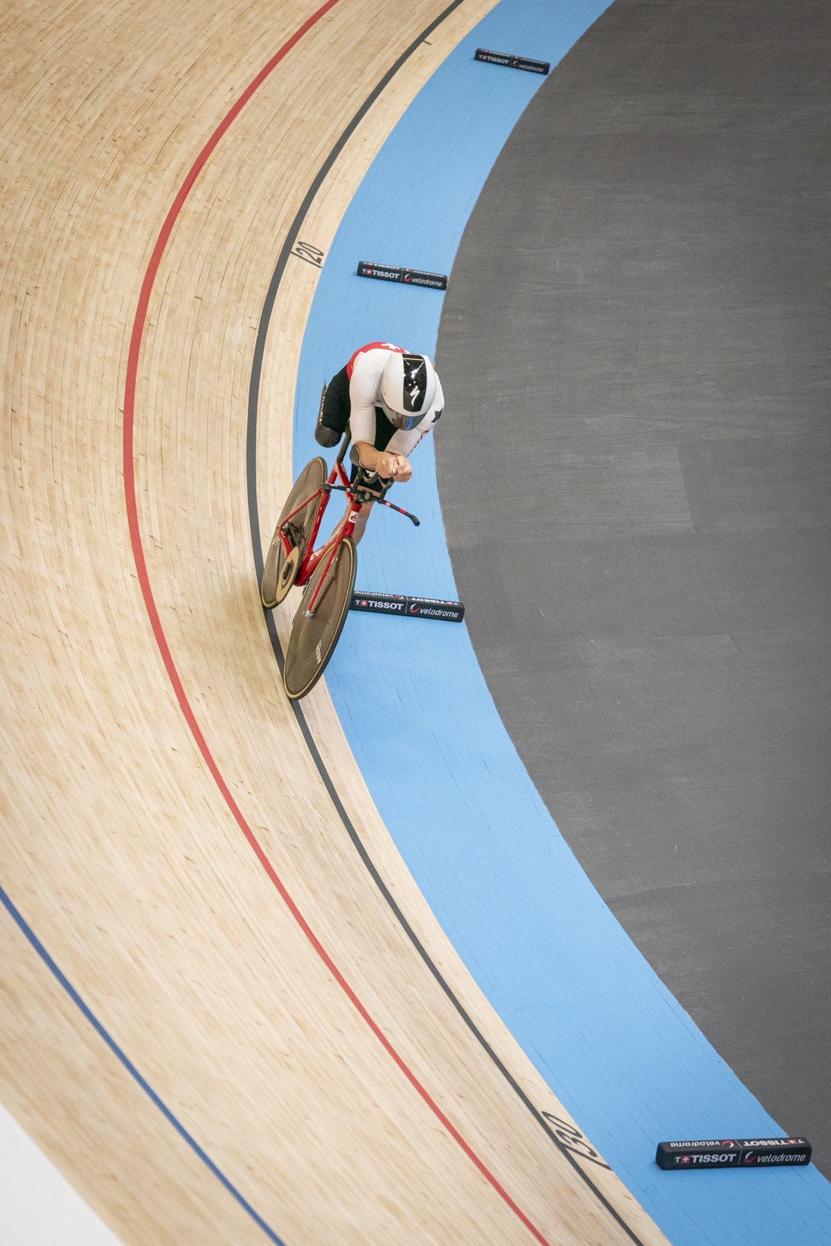 Buchli_Fotografie_Stundenrekord Roger Bolliger_116665.jpg