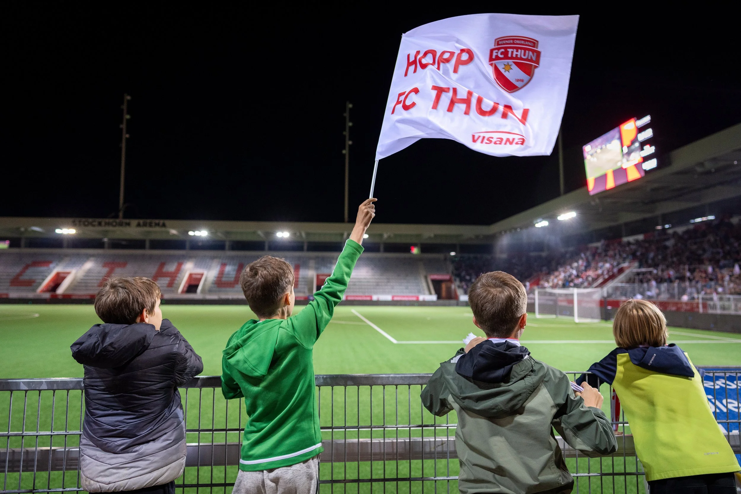 Buchli_Fotografie_Public Viewing in der Stockhorn-Arena  FC Basel - Fc Thun_A1100213.jpg