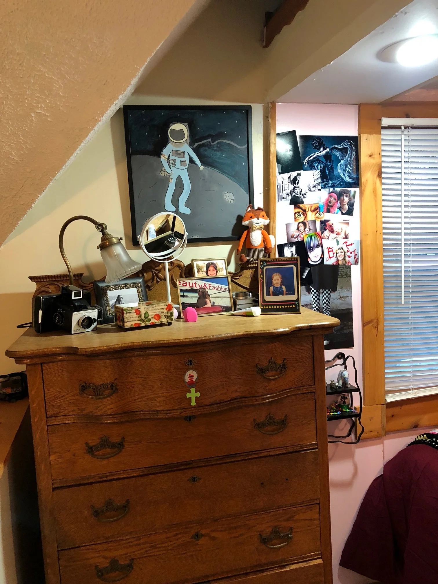  Int. Becca’s Bedroom 