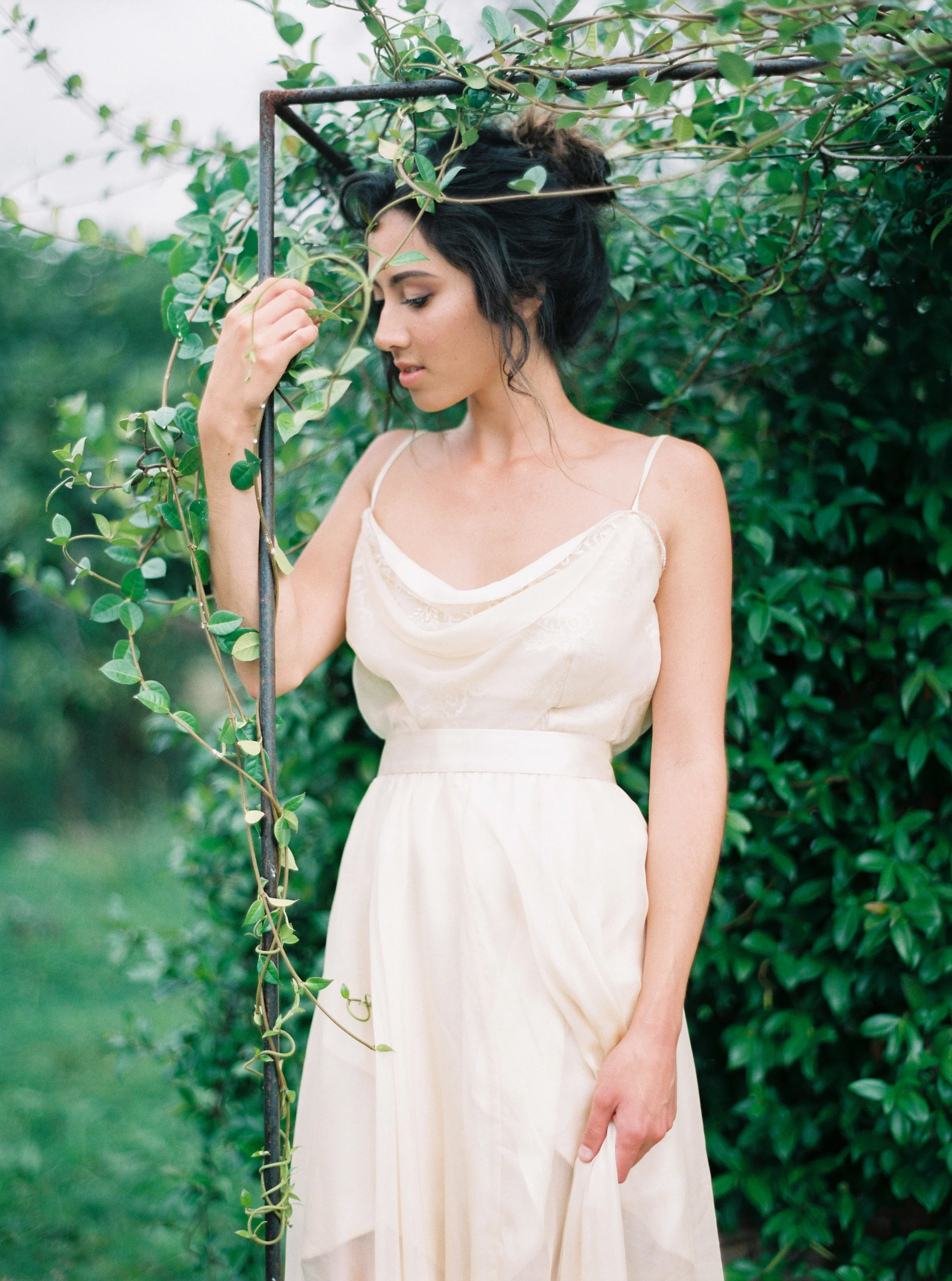 darya kamalova thecablookfotolab fine art wedding photographer in italy bellesandbubbles villa engagement anniversary session love story-141.jpg