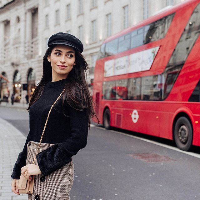 A gloomy day ☁ (📷: Olga @ Sprazzi in London)
&bull;
About Sprazzi: book personal photoshoots with artists like Olga to document a day in your life. To learn more, click the link in bio.
&bull;
&bull;
&bull;
#london #model #themeshoot #ootd #photogra