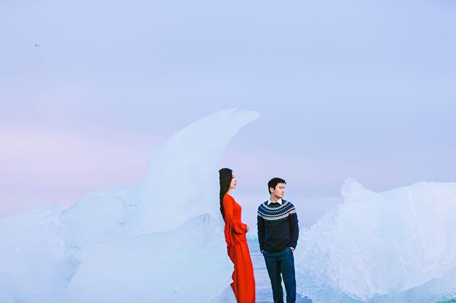 There are plenty of fish in the sea but you're the fish for me🐟 (📷: Ywey &amp; Niki @ Sprazzi in Iceland)
&bull;
About Sprazzi: book personal photoshoots with artists like Ywey &amp; Niki to document a day in your life. To learn more, click the lin