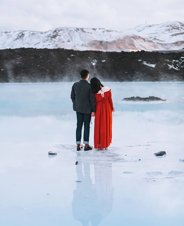 There are plenty of fish in the sea but you're the fish for me🐟 (📷: Ywey &amp; Niki @ Sprazzi in Iceland)
&bull;
About Sprazzi: book personal photoshoots with artists like Ywey &amp; Niki to document a day in your life. To learn more, click the lin