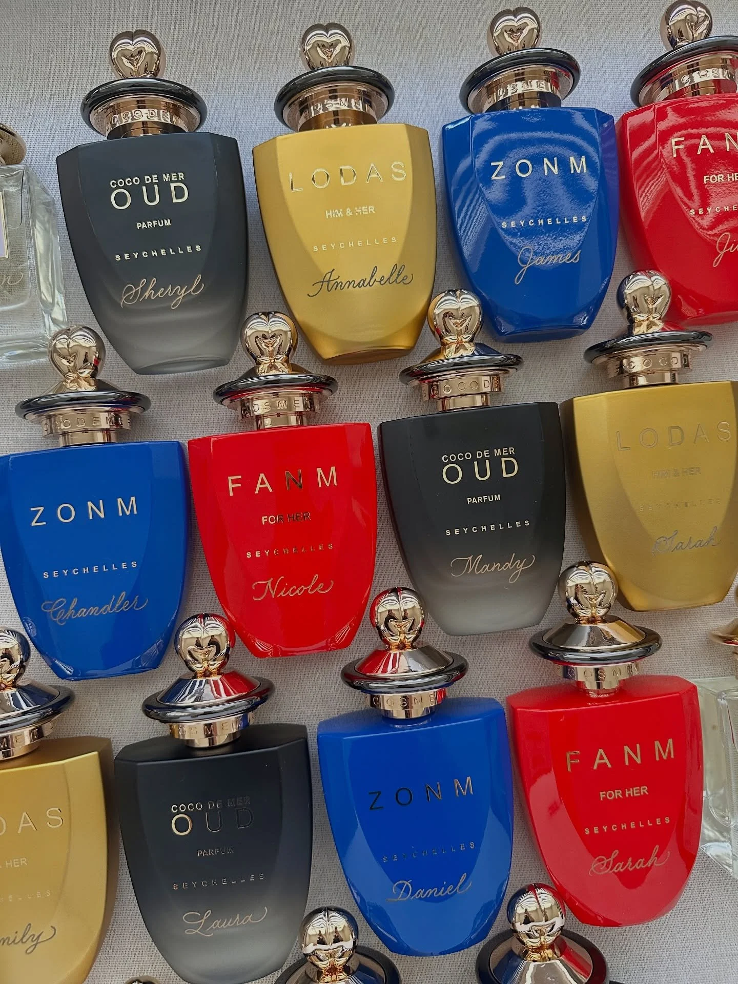 Custom engraved perfume bottles for @cocodemerseychelles in Los Angeles.
Every name was carefully engraved by hand&mdash;turning each bottle into a personalized gift for their special guests. 

Looking to elevate your next event? Let&rsquo;s bring yo