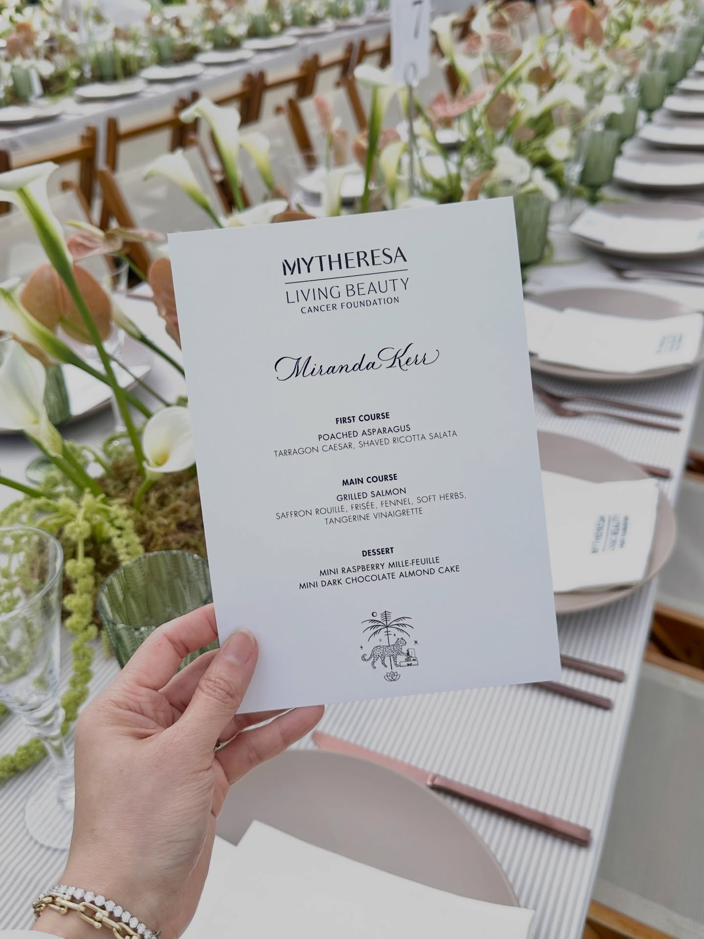 Another stunning event with @Mytheresa x @livingbeautyorg ✨

Grateful for the opportunity to be invited back another year to add a beautiful hand-written calligraphy to 280 menus for their special event attendees.

#losangelescalligrapher #placecards