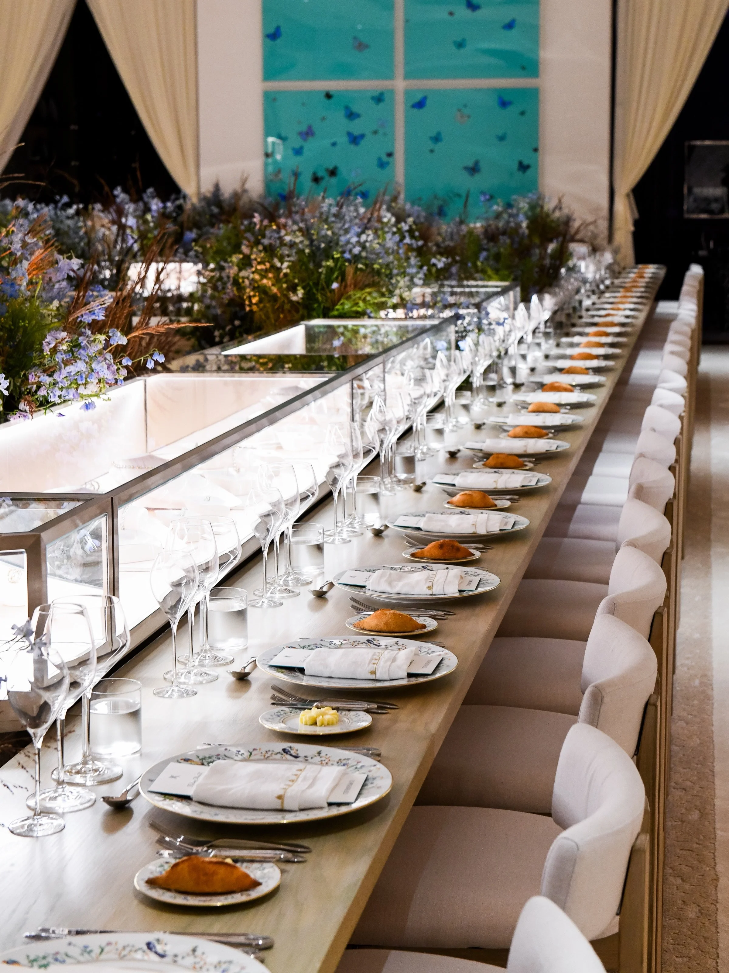Bucket brand unlocked 🔓as I&rsquo;ve always been a fan of Tiffany &amp; Co jewelry. 💍

Honored to handwrite full dinner menus for Tiffany &amp; Co. for their grand opening celebration at South Coast Plaza. 

#losangelescalligrapher