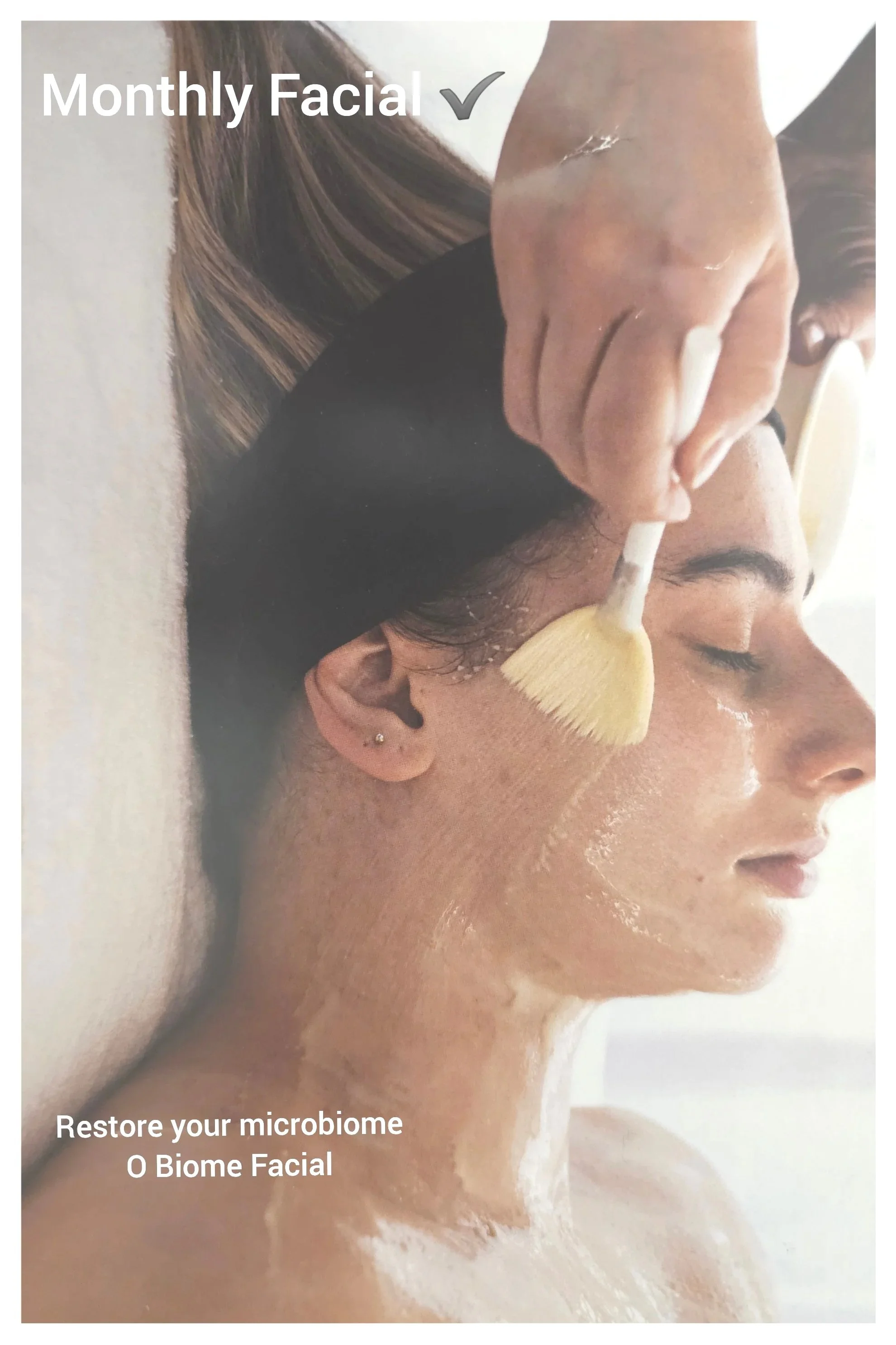 Application of the O Biome Tightening Mask