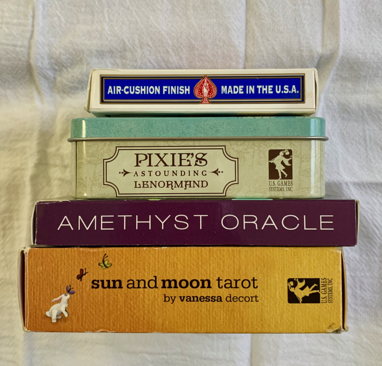 mere og mere Ferie Jurassic Park Cartomancy : Tarot and Oracle and Lenormand and Playing Cards, oh my! —  Circle of Stitches