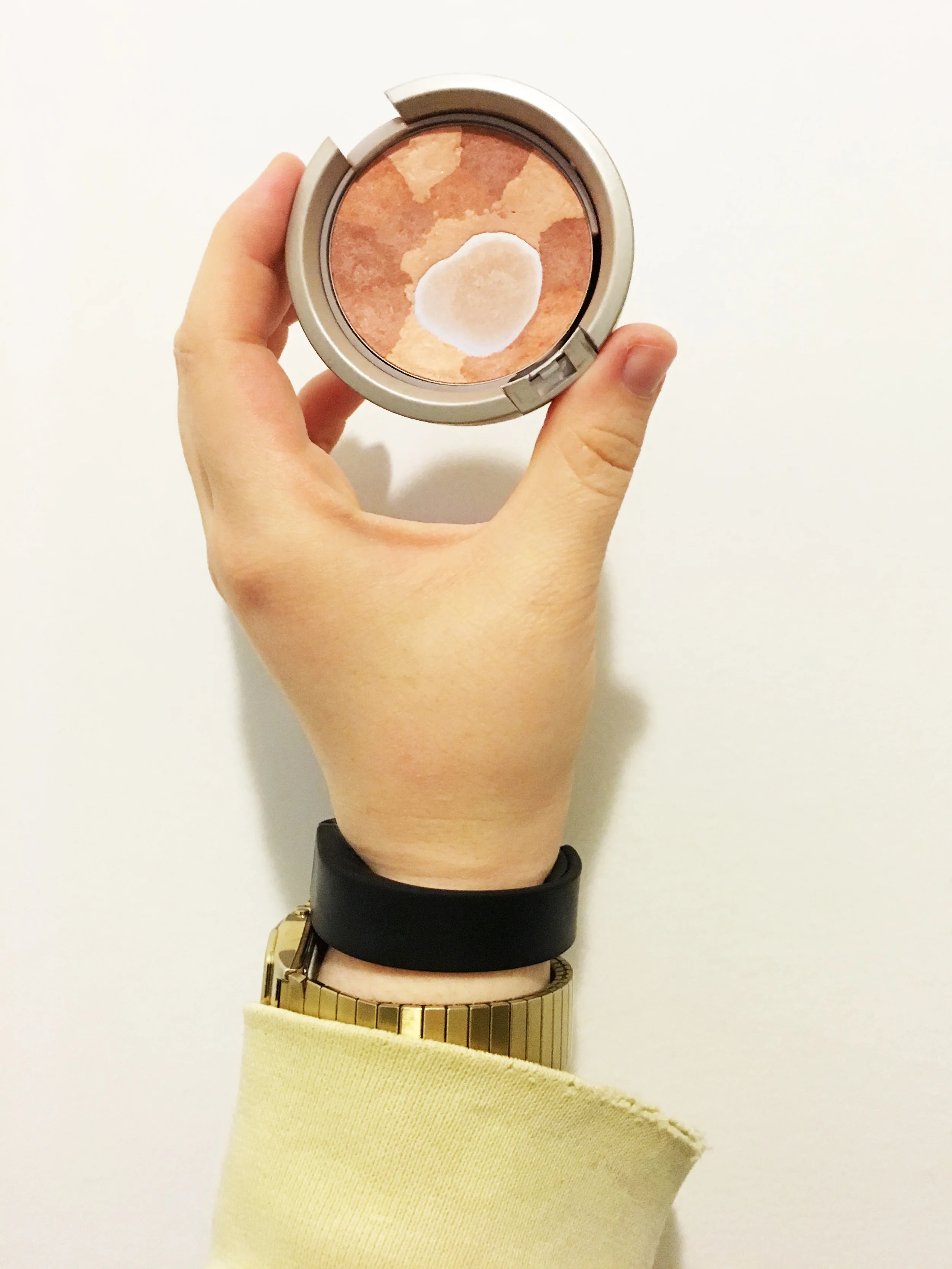 Finishing touches include my favorite blush - this one from Physician's Formula which is down to the pan, gasp!