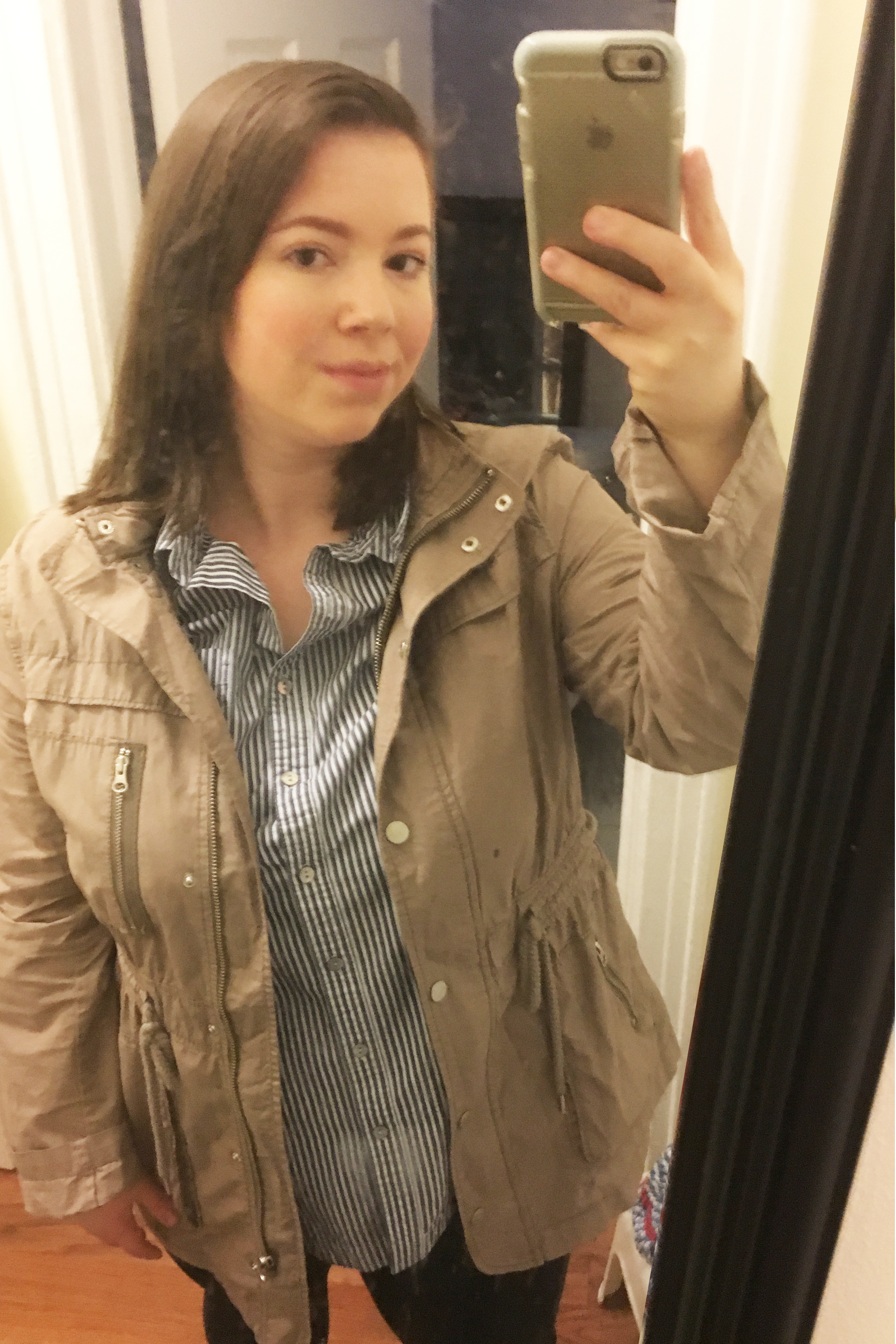 It's Fri-Yay! A little casual, a little comfortable - and definitely my Spring color palette