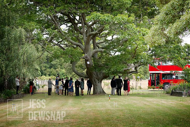 hannah-and-johnny-wedding-red-bus-blog-Lacewood-woolf-photography-2016-4.jpg