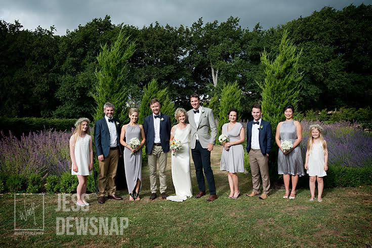 hannah-and-johnny-wedding-outside-bridal-party-blog-Lacewood-woolf-photography-2016-14.jpg