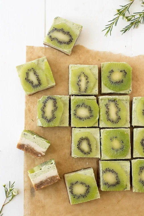 Vegan kiwi Cheesecakes