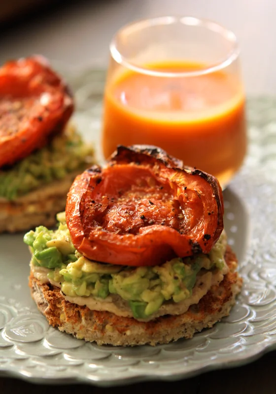 Hummus & Avocado toasts