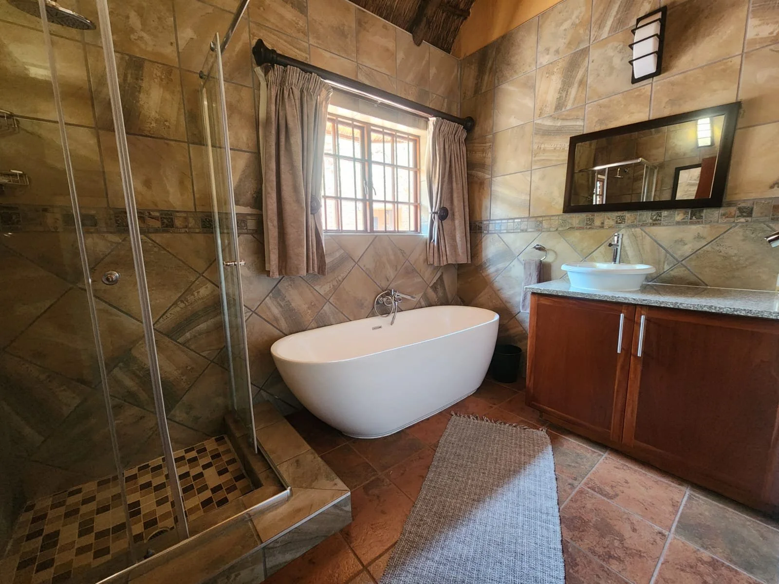 WhatsApp Image 2024-11-20 at 13.43.35 (3).jpeg