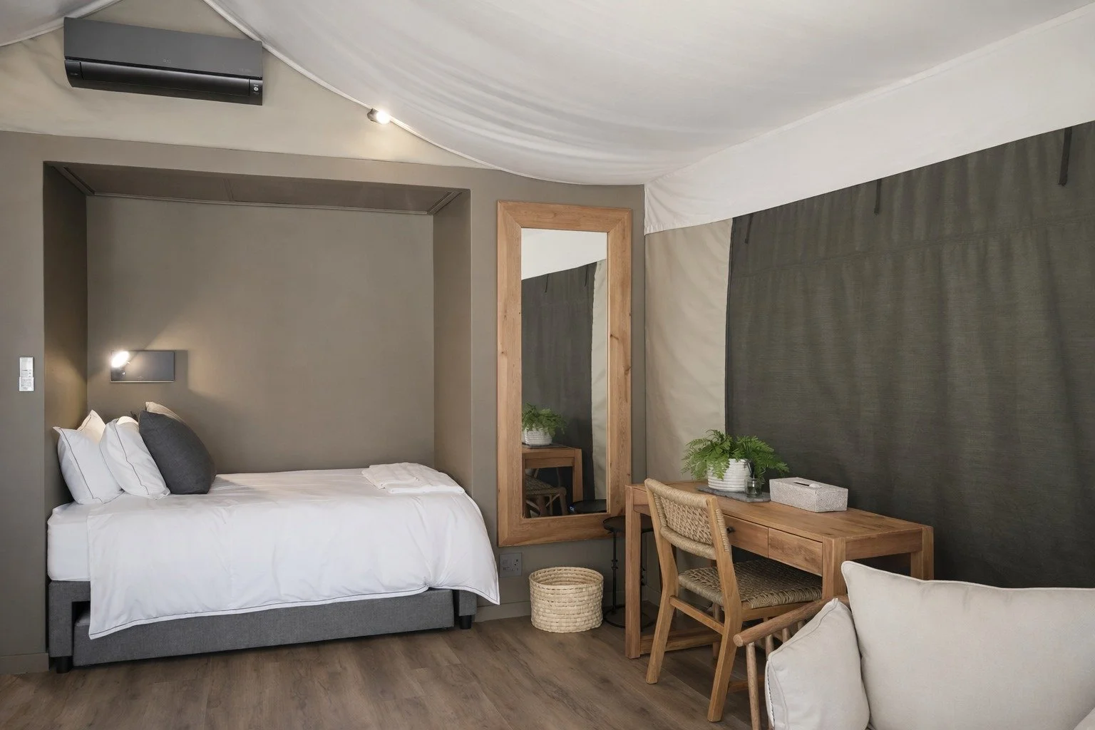 WhatsApp Image 2026-02-10 at 16.59.15 (1).jpeg