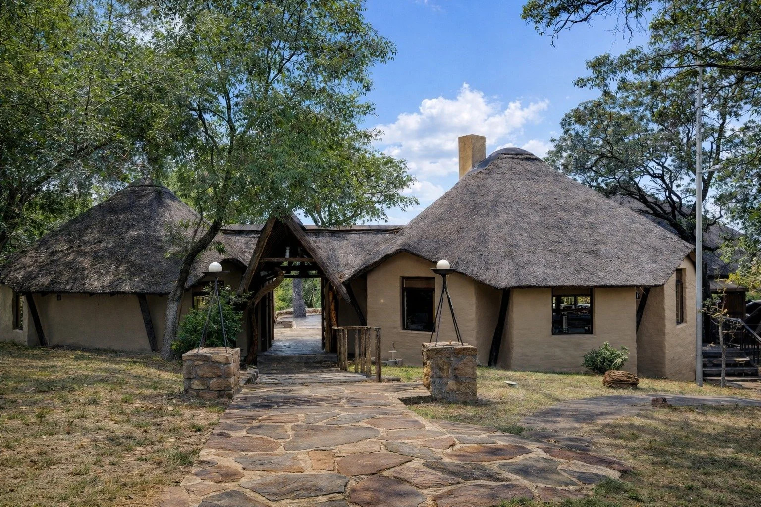 MK009 | 4 Bedroom House for Sale 