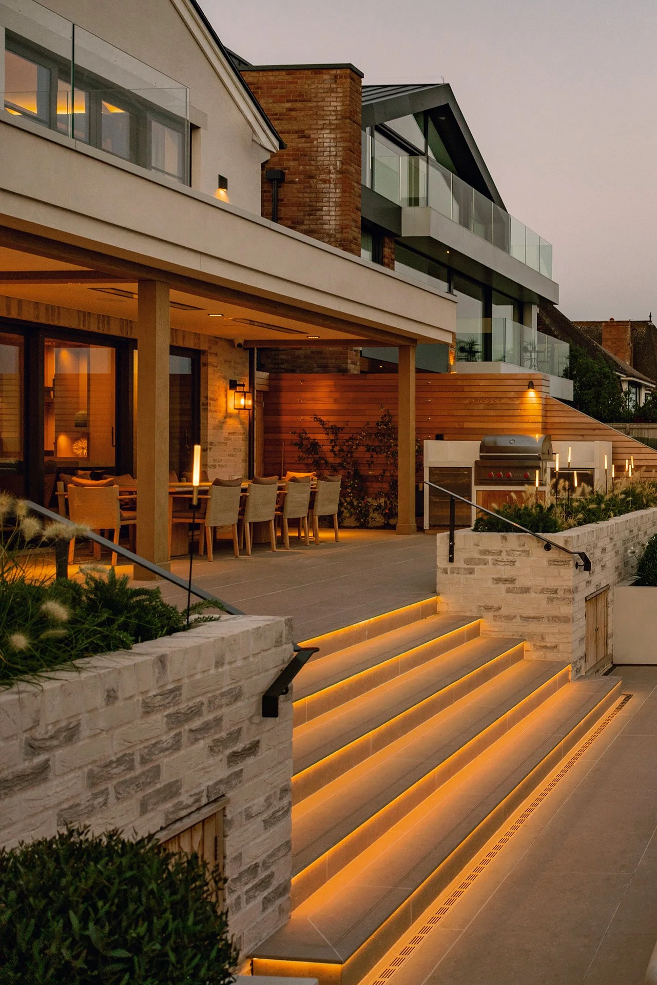 Hawksbee-PA exterior terrace lighting 03.jpg