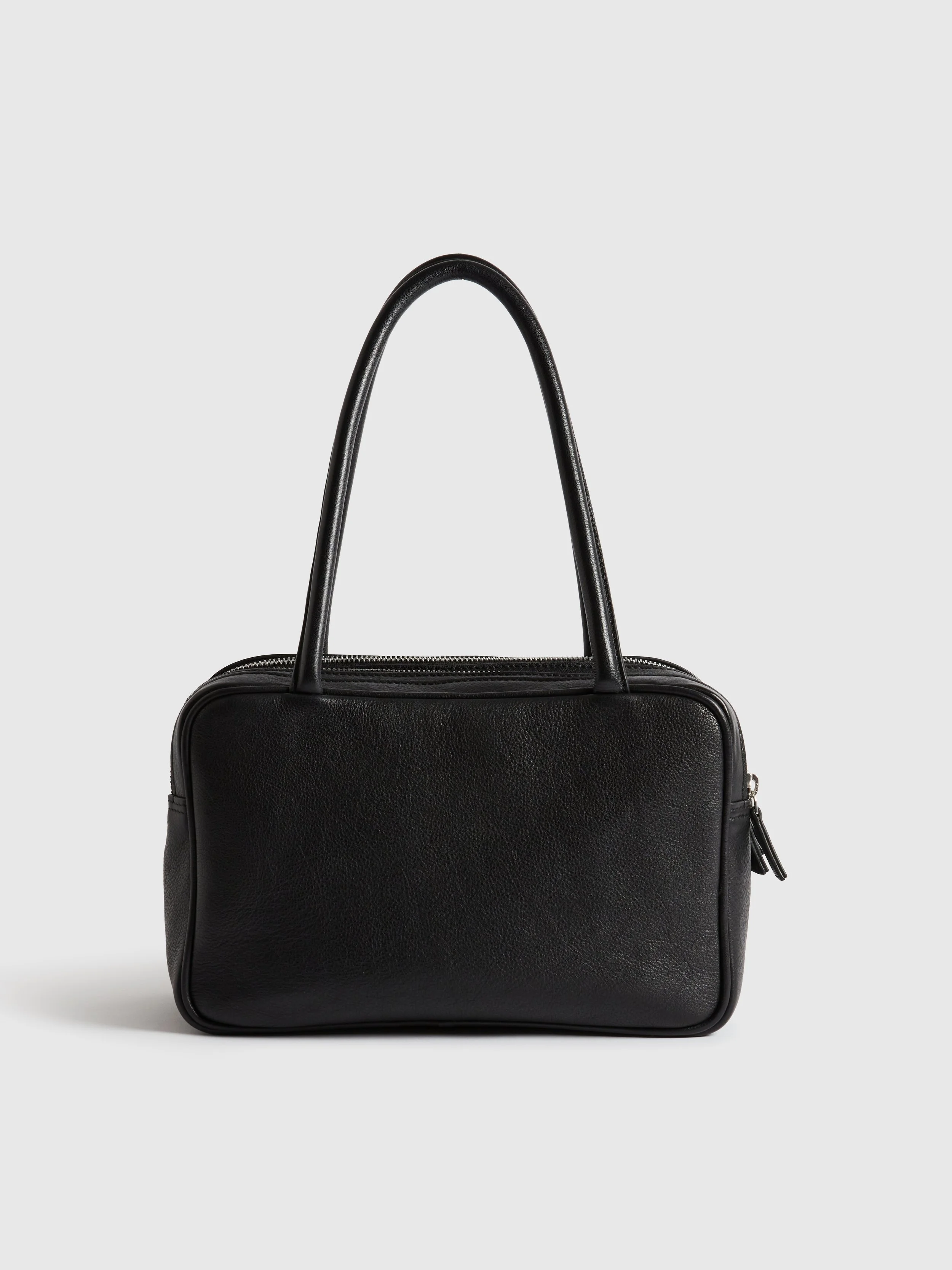 Estella_Black_Front.jpg