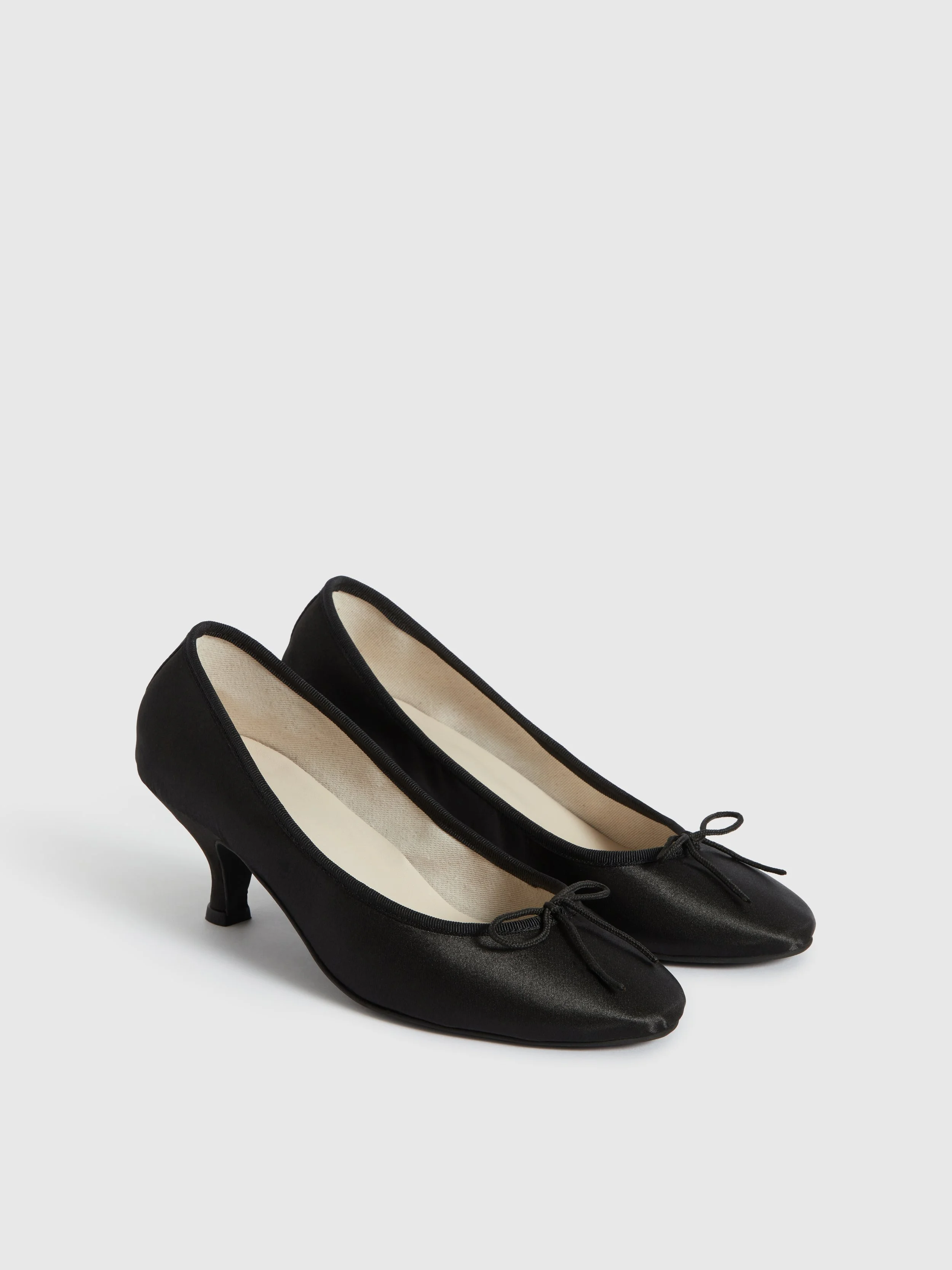 SELMA PUMP BLACK SATIN_02.jpg