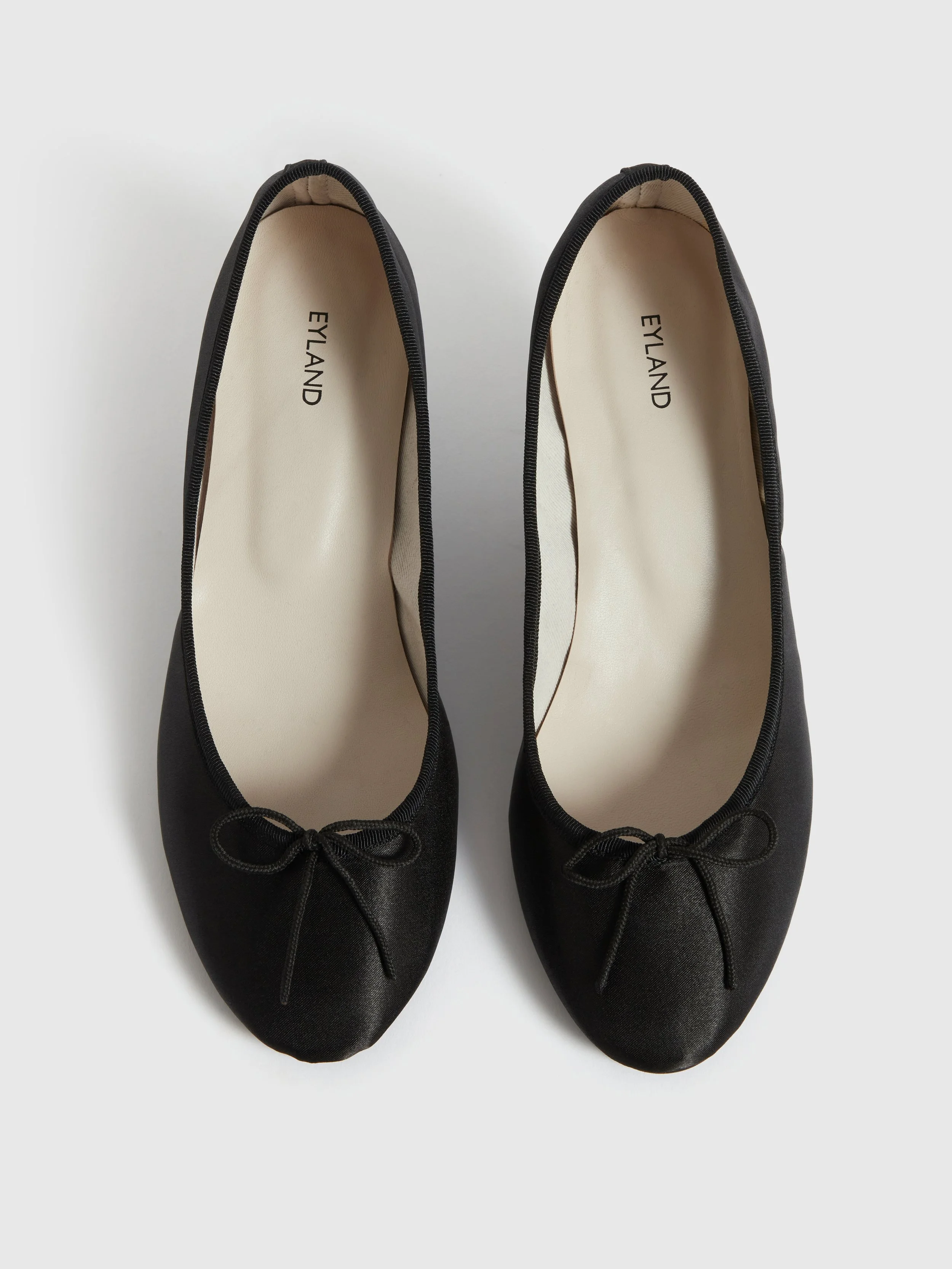 SELMA PUMP BLACK SATIN_04.jpg