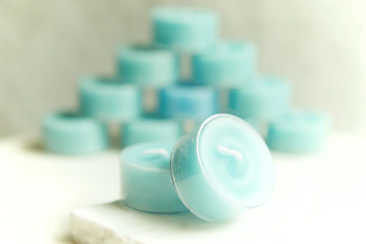 Lake People-tealight.jpeg