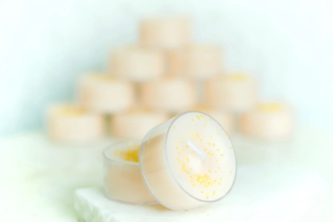 Easter Lily-tealight.jpeg