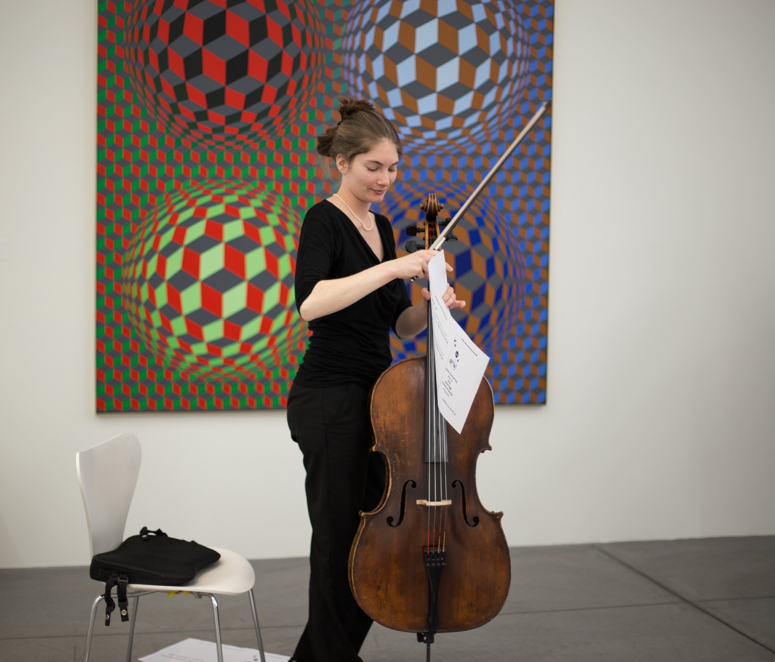 Museum Haus Konstruktiv  Musik für 1-12 Cellis, 2014