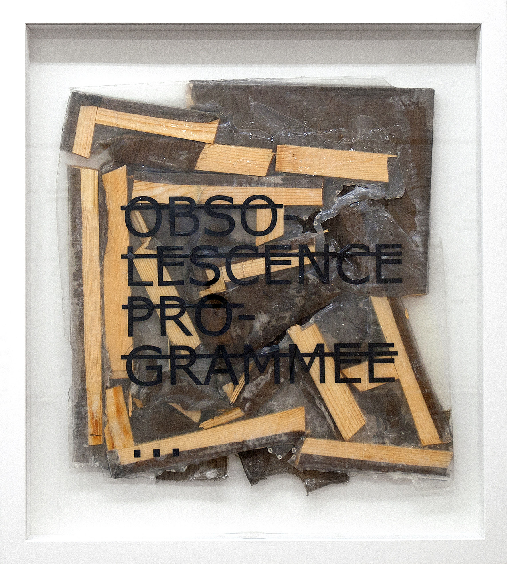 Sans titre (OBSOLESCENCE PROGRAMMEE...), 2012