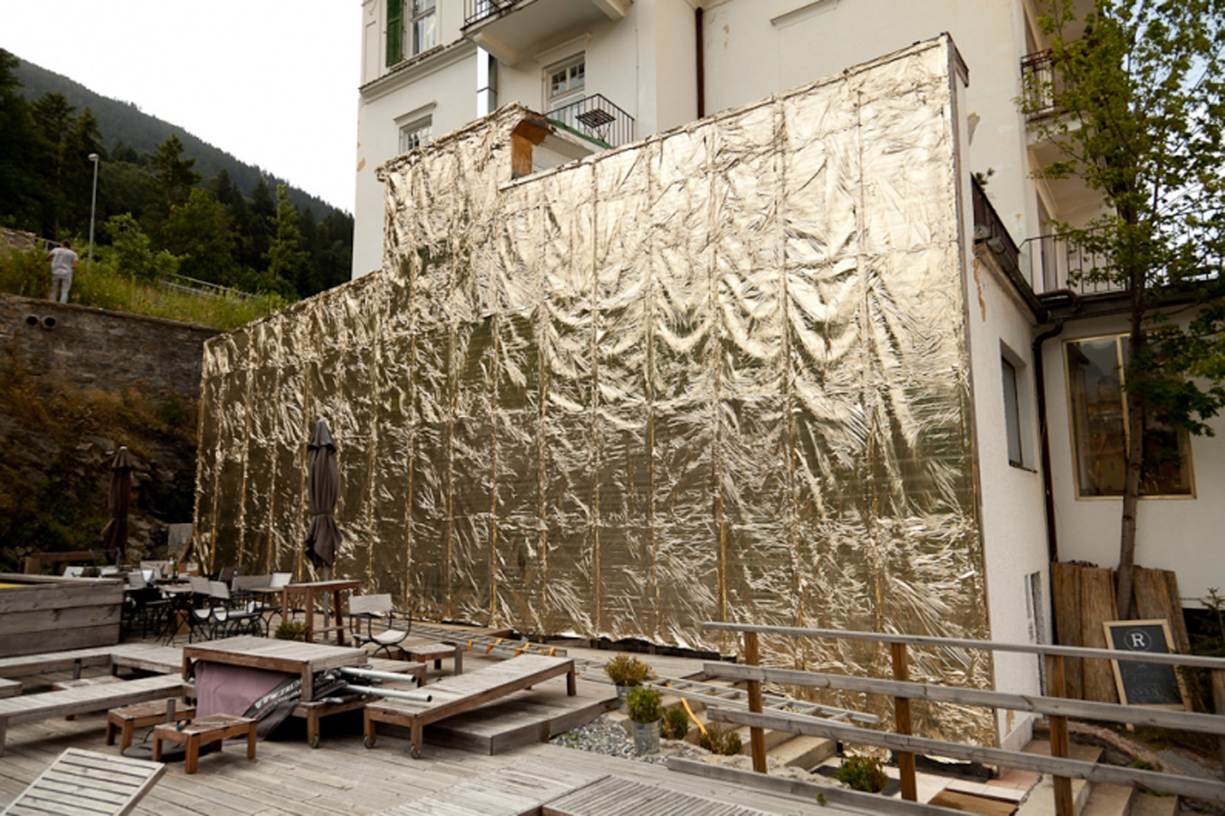 Wall of reflection, 2013