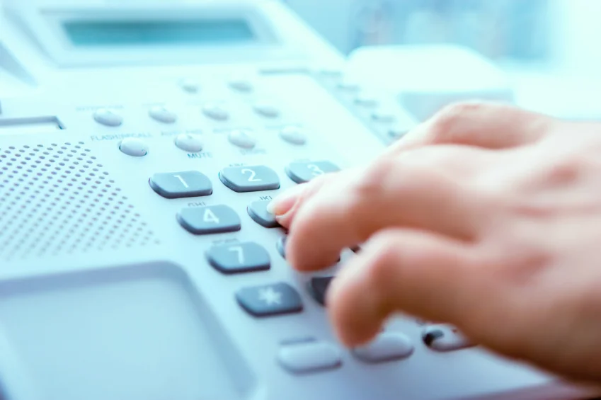 hand dialling phone number.jpg
