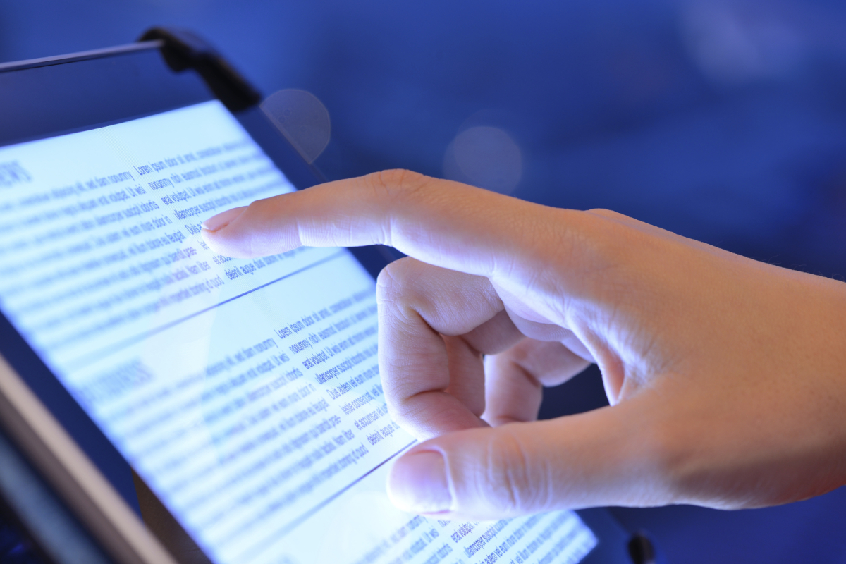 scrolling-tablet.jpg