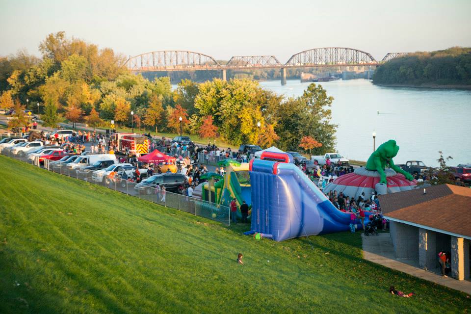 trunkortreat2014.jpg