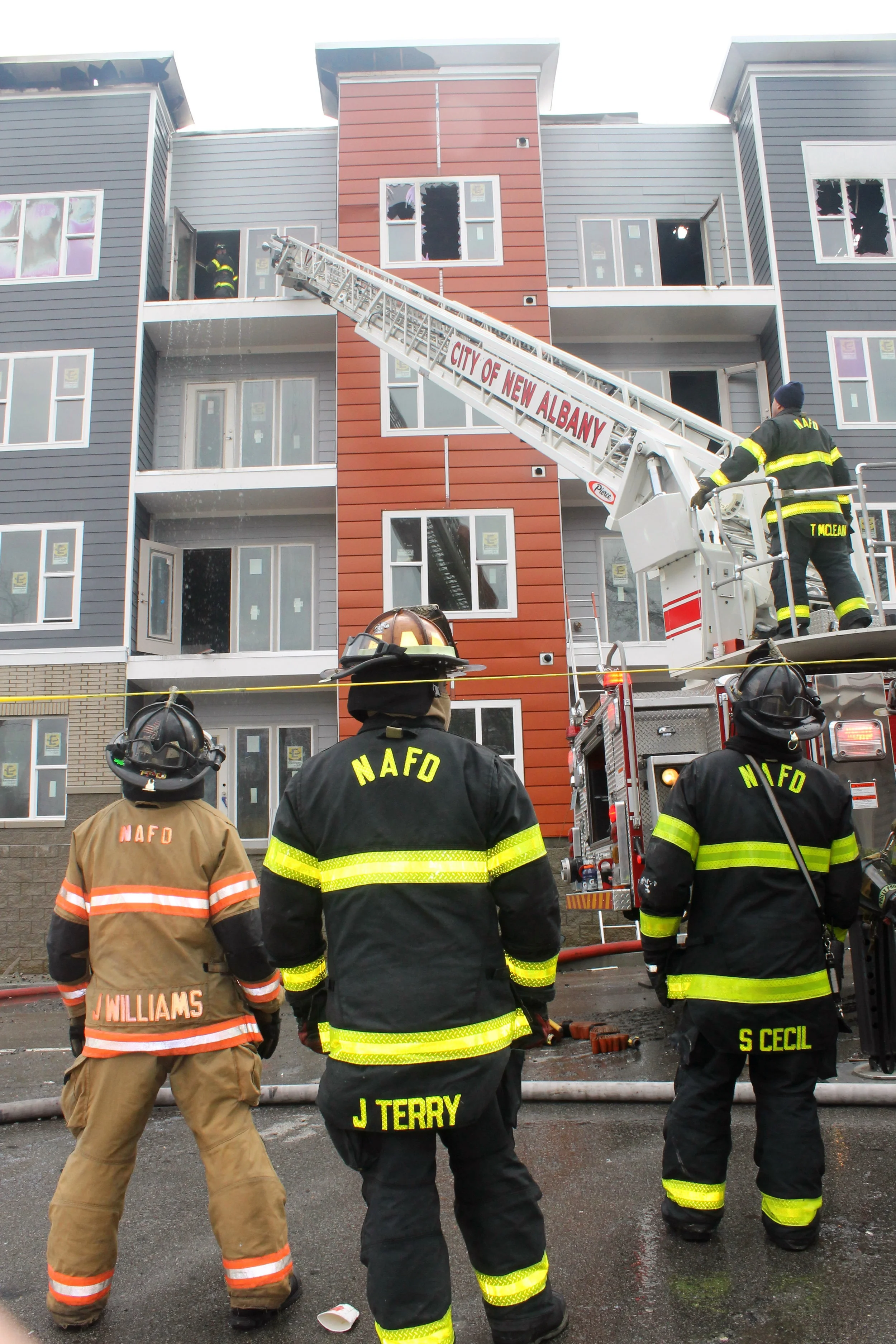 breakwater fire 25.jpg