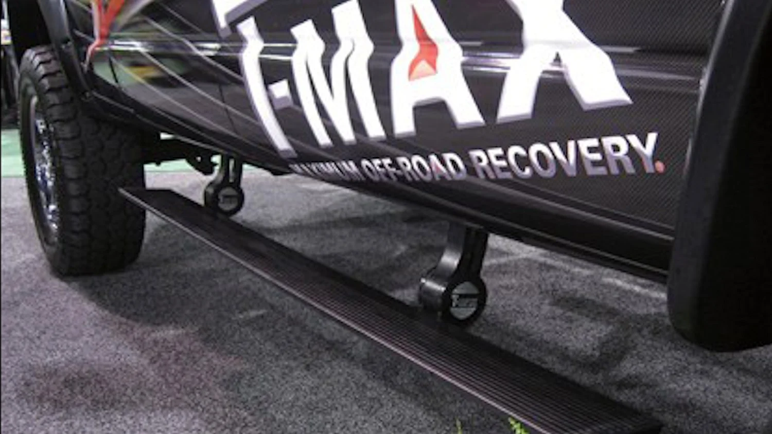 T-MAX Trittstufe E-BOARD 07.jpg