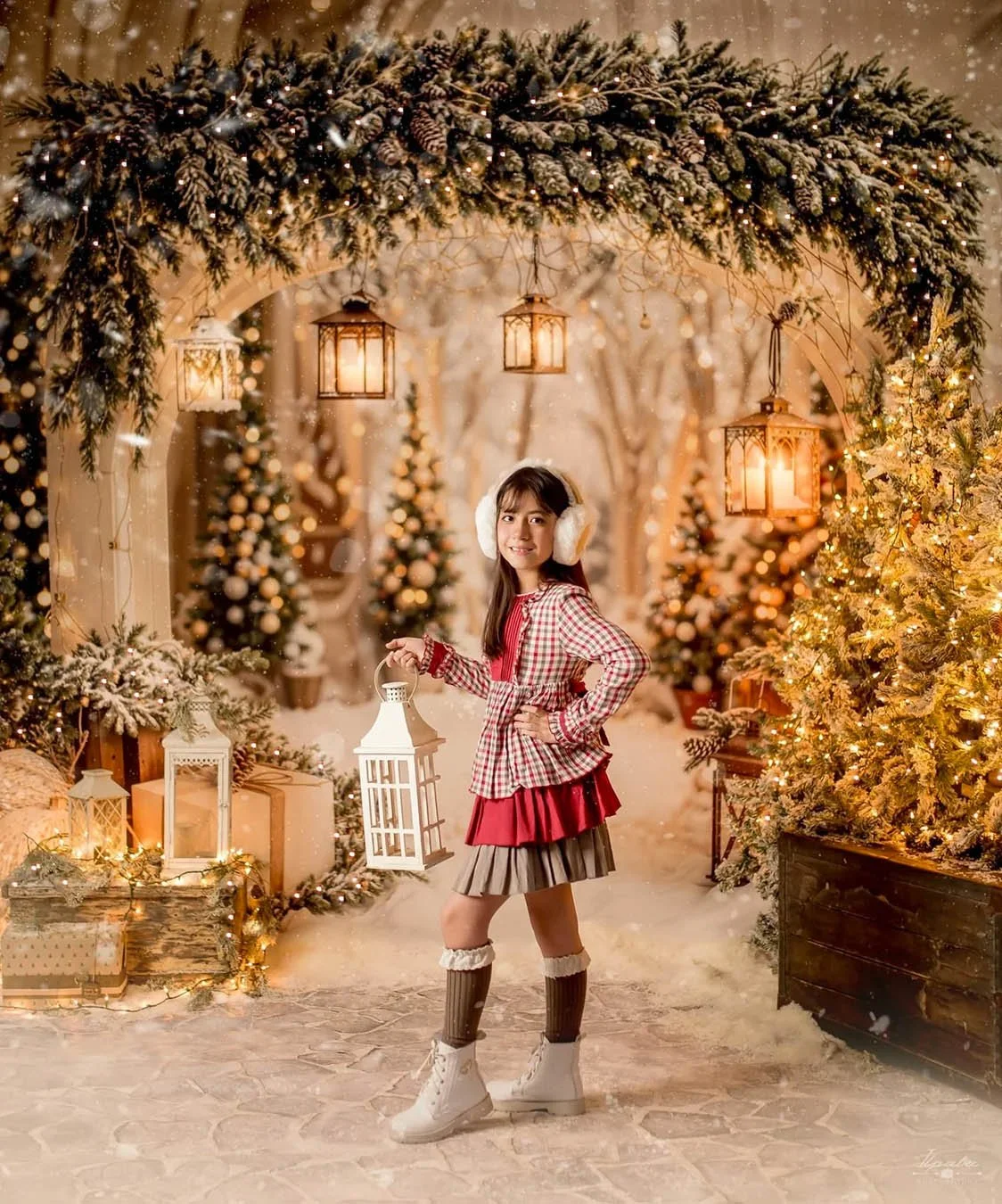 christmas-photo-children-snow-trees-web.jpg