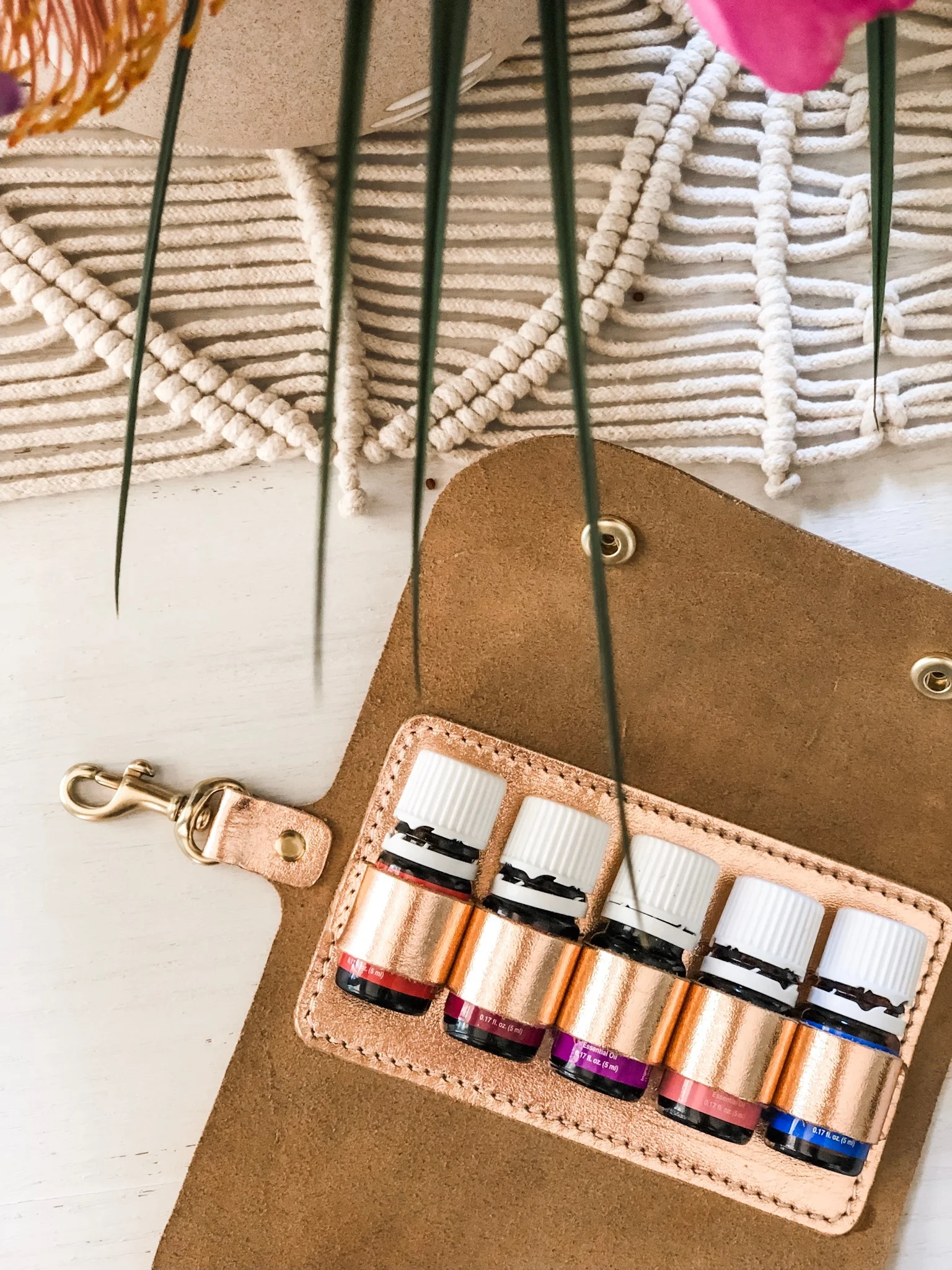 CE8C9FDB-3C76-4C70-9837-9B4353ACCCDD