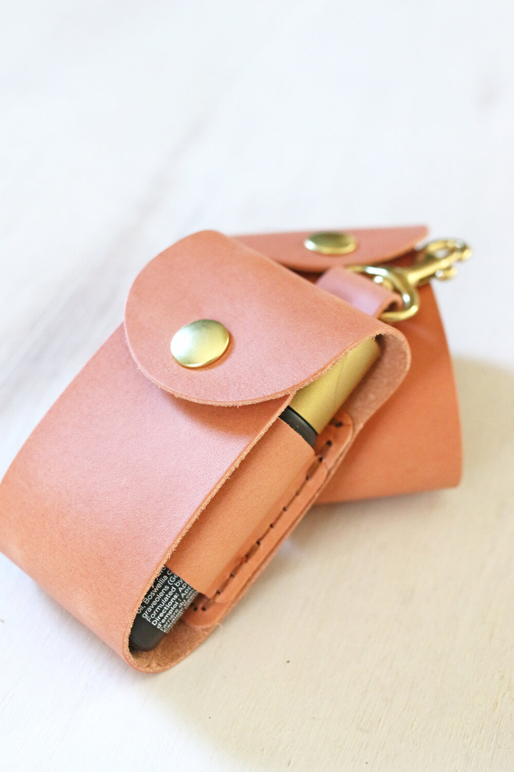 Essential Oil Pouch with Keyfob and Card Slot — magnolia leatherworks