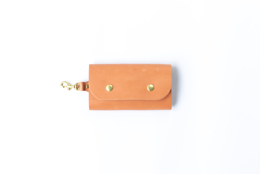 Essential Oil Pouch with Keyfob and Card Slot — magnolia leatherworks