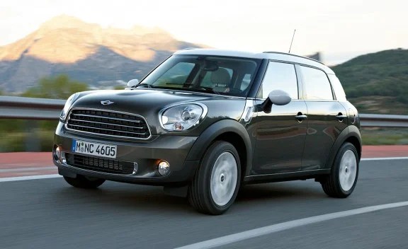 2011_mini_cooper_countryman_15_cd_gallery.jpg