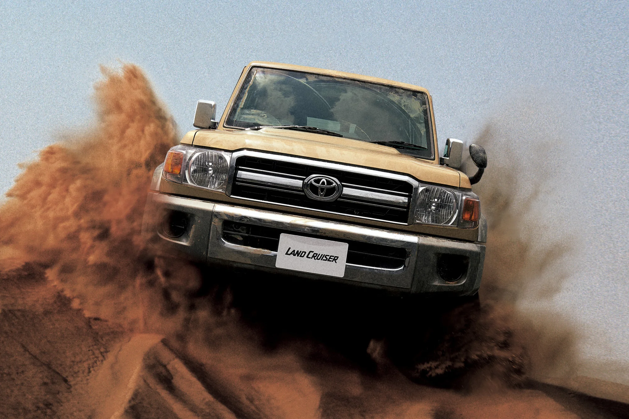 Land-Cruiser-70-series-001.jpg