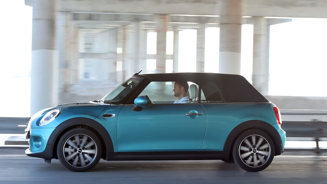 12_mini_convertible_2016.jpg