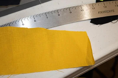 shorts yellow.jpg