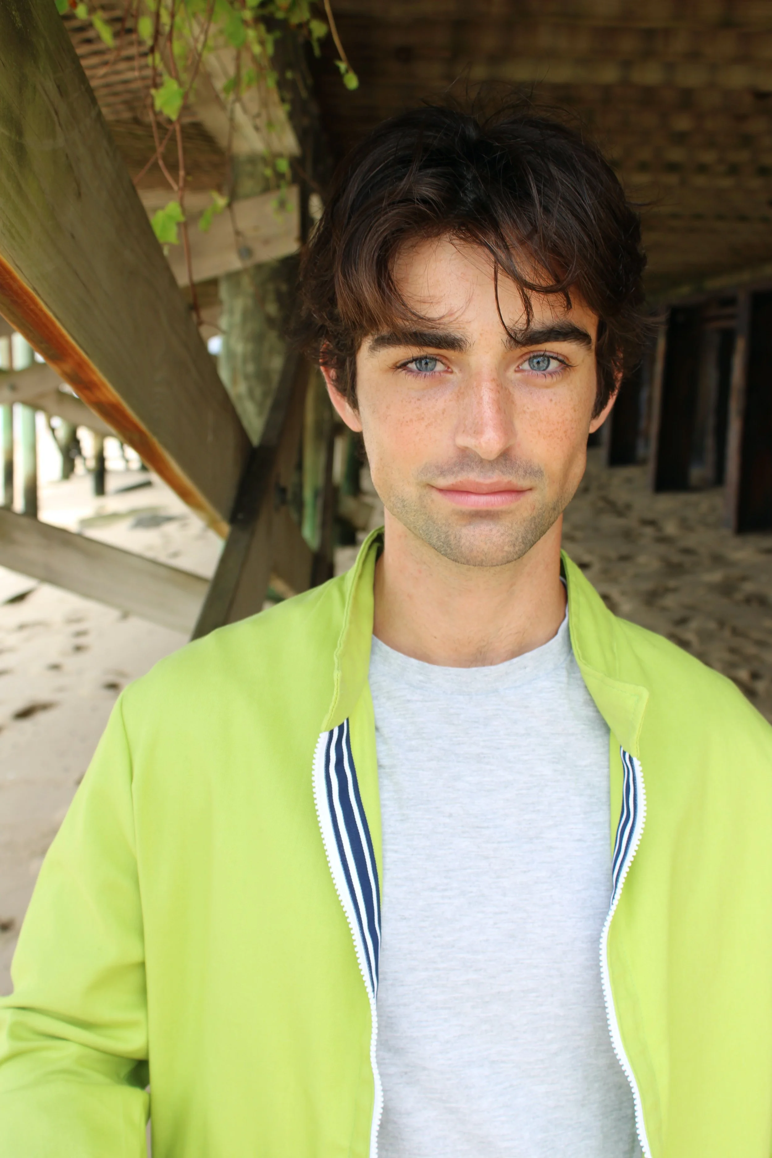 JUST IN!  NEW COLOR Windbreaker