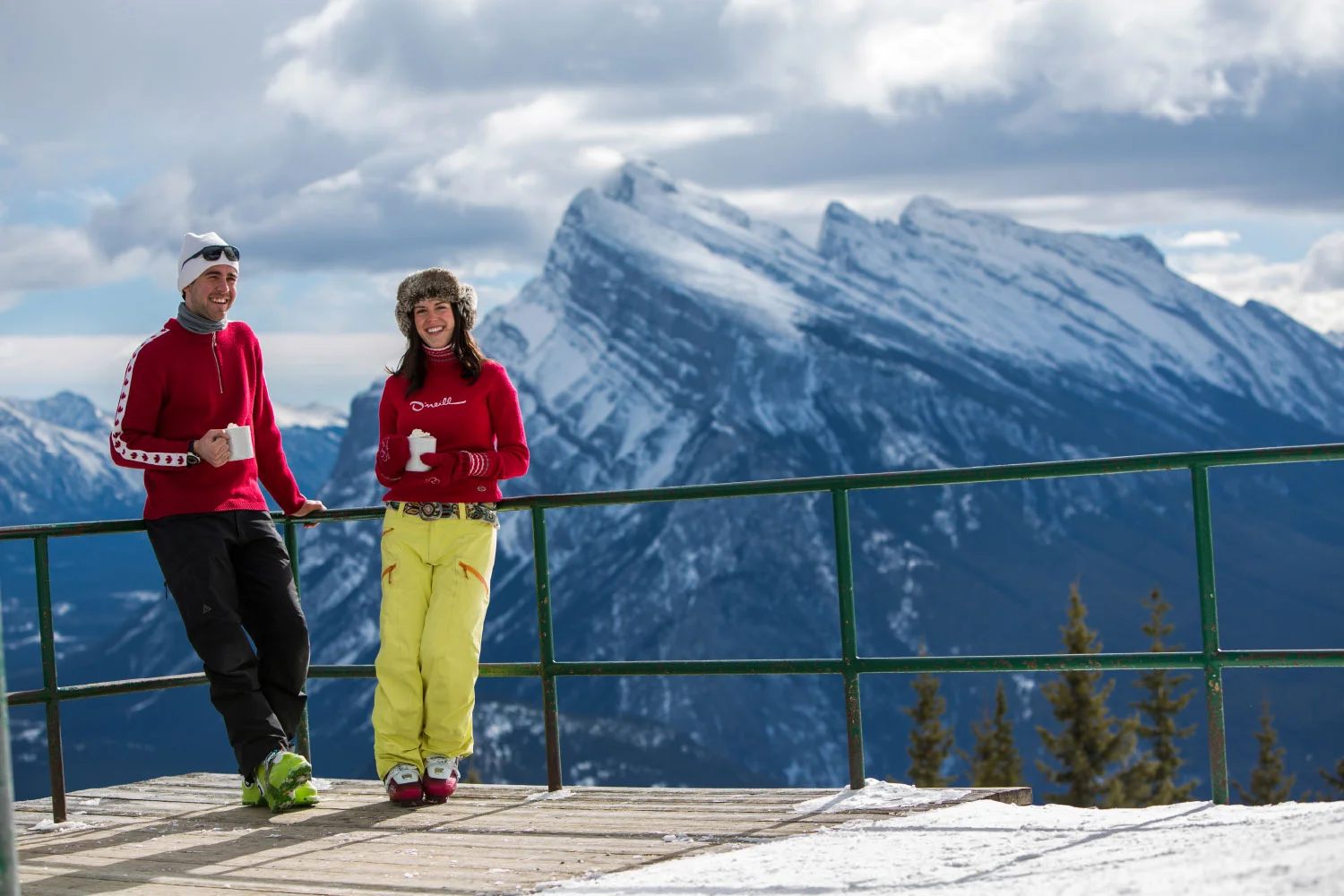 Banff Lake Louise Tourism / Paul Zizka Photography