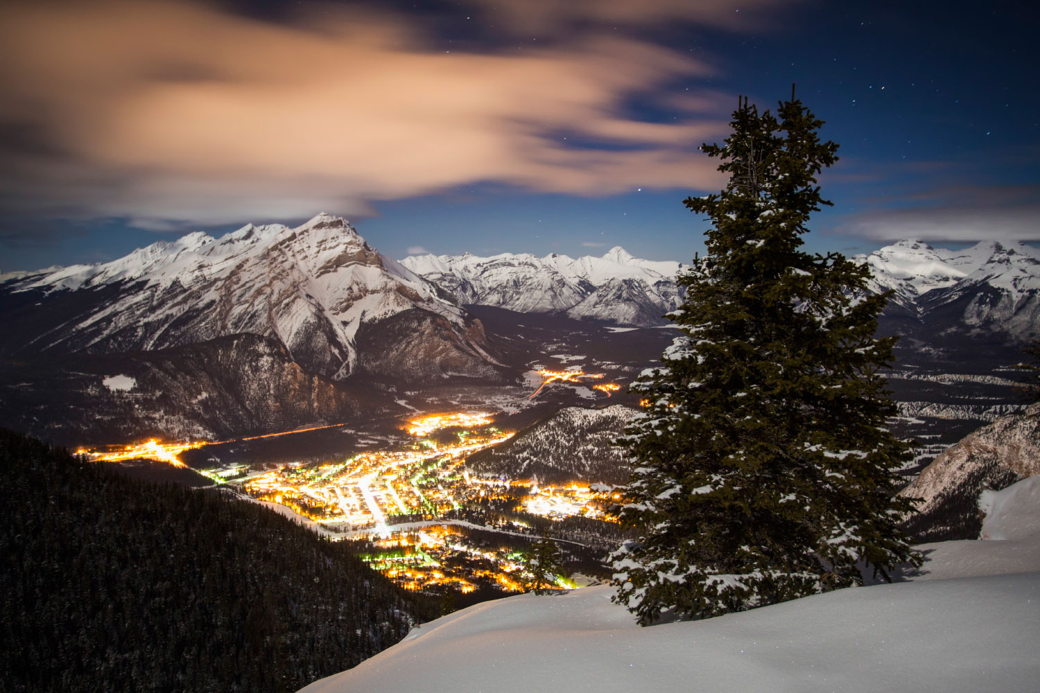  Photo Credit: Banff Lake Louise Tourism / Paul Zizka 