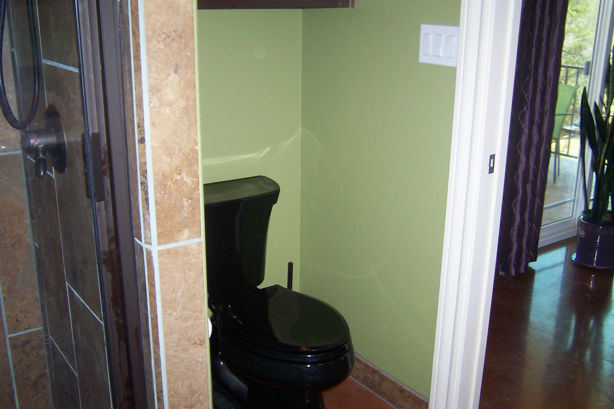 Bathroom 1.jpg