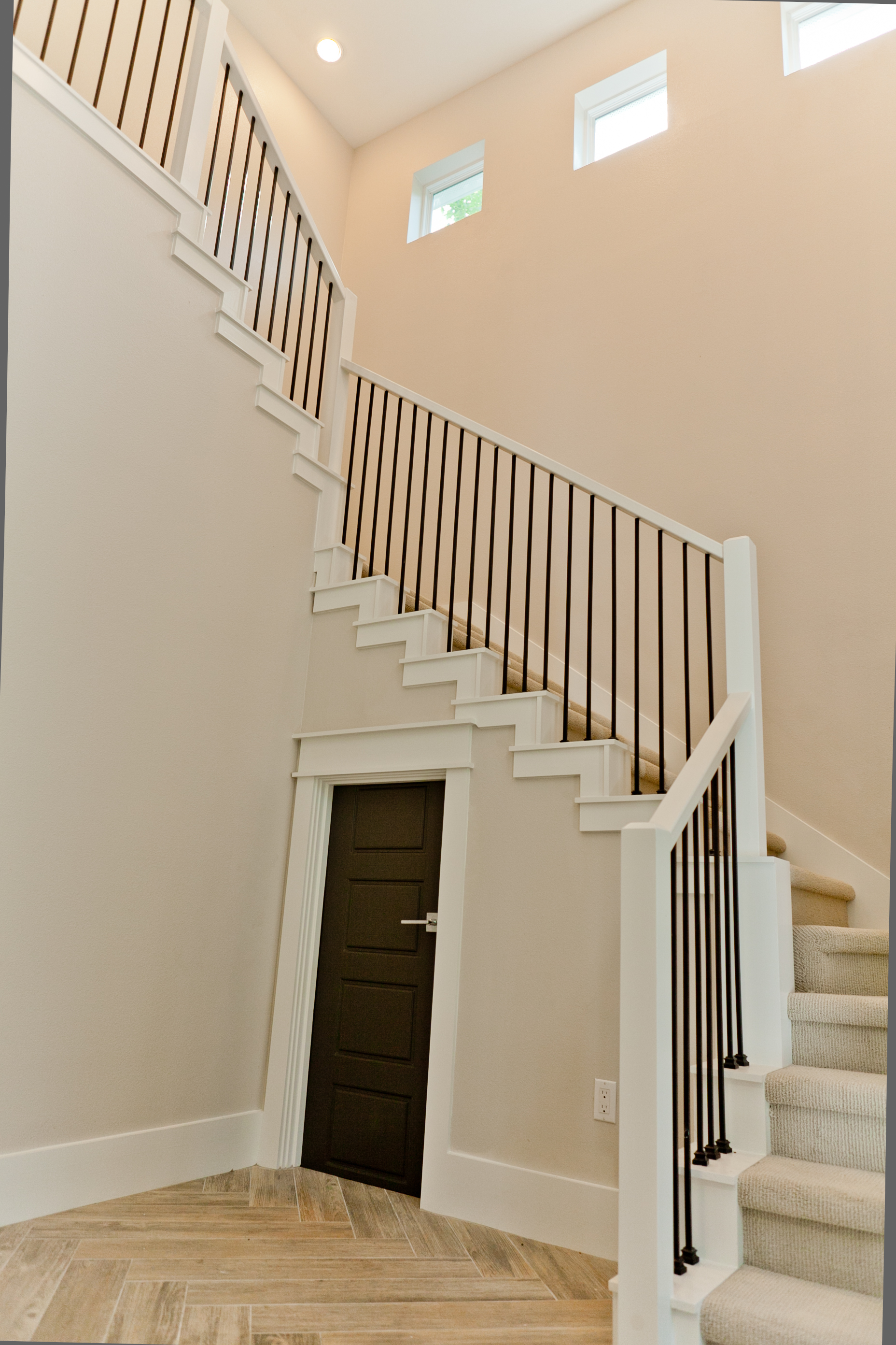 1 stairs_down.jpg